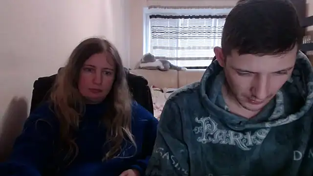 PeterAndJen online show from 03-19-25, 03:29