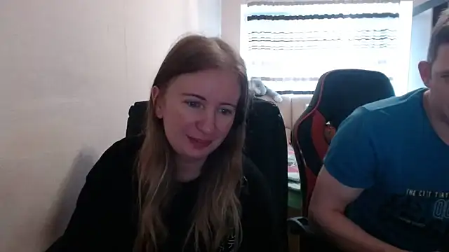 PeterAndJen online show from 09-09-25, 05:07