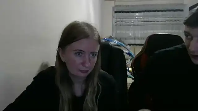 PeterAndJen online show from 09-28-25, 07:19