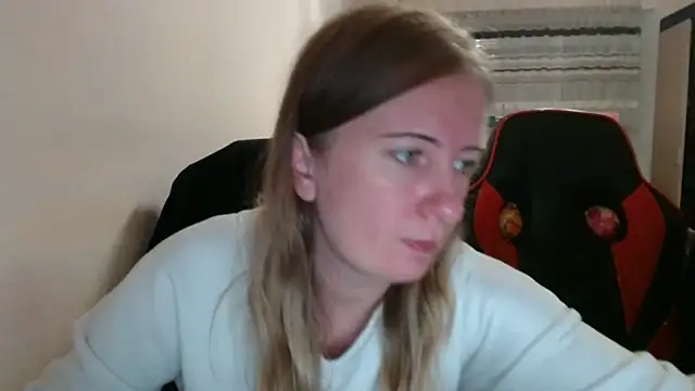 PeterAndJen online show from 10-05-25, 07:01