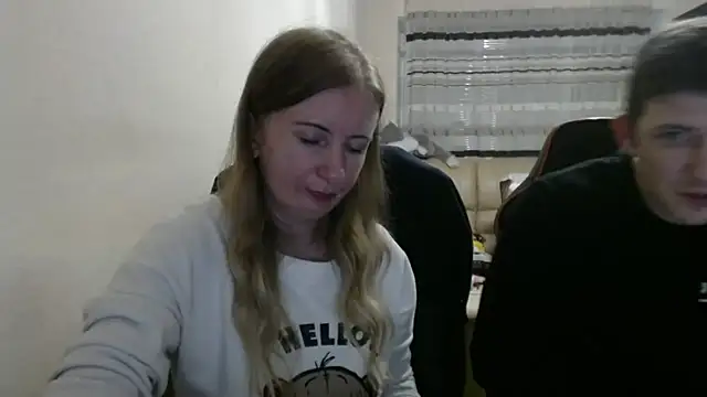 PeterAndJen online show from 10-06-25, 07:33