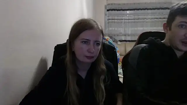 PeterAndJen online show from 10-12-25, 06:18