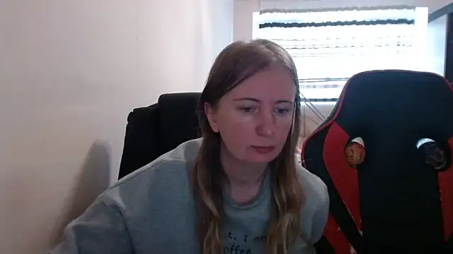 PeterAndJen online show from 10-15-25, 07:08