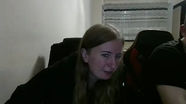 PeterAndJen online show from 10-22-25, 07:13