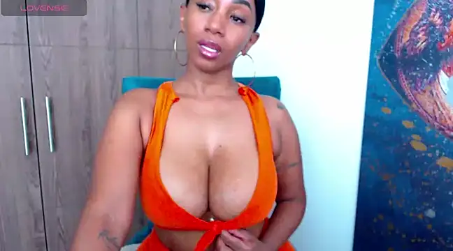 Snapshot of Pinkceeleste chatting on 12-21-24, 09:47 Pinkceeleste online show from 12-21-24, 09:47