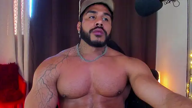 Snapshot of Artemis_Kazttman chatting on 01-11-25, 10:18 Artemis Kazttman online show from 01-11-25, 10:18