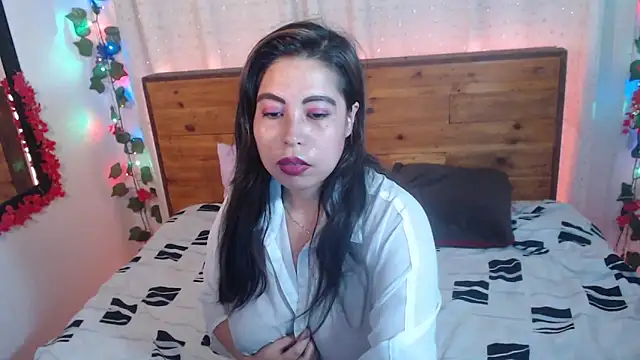 NikkieMilky online show from 04-08-26, 06:35