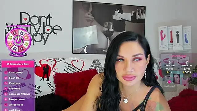 Snapshot of Tara_Bloss chatting on 02-11-25, 03:08 Tara Bloss online show from 02-11-25, 03:08