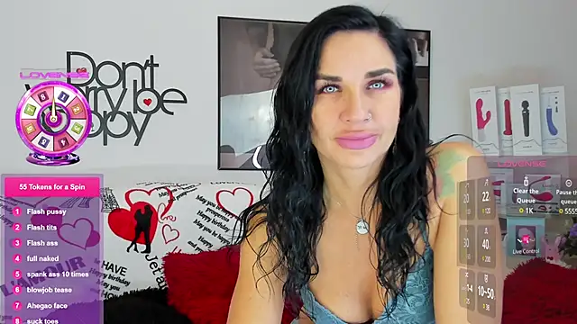 Snapshot of Tara_Bloss chatting on 02-12-25, 03:07 Tara Bloss online show from 02-12-25, 03:07