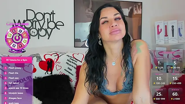 Snapshot of Tara_Bloss chatting on 02-19-25, 03:06 Tara Bloss online show from 02-19-25, 03:06