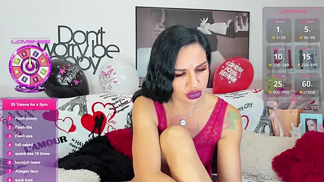 Snapshot of Tara_Bloss chatting on 03-23-25, 05:54 Tara Bloss online show from 03-23-25, 05:54