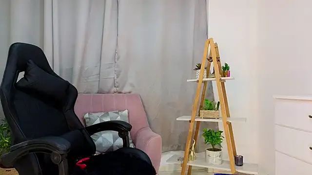 Snapshot of bella__adams chatting on 02-12-25, 02:03 bella adams online show from 02-12-25, 02:03