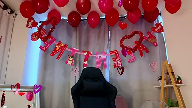 Snapshot of bella__adams chatting on 02-14-25, 10:14 bella adams online show from 02-14-25, 10:14