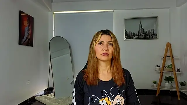 Snapshot of bella__adams chatting on 09-13-25, 01:55 bella adams online show from 09-13-25, 01:55