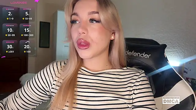 Snapshot of ariashaa chatting on 11-22-25, 03:22 ariashaa online show from 11-22-25, 03:22