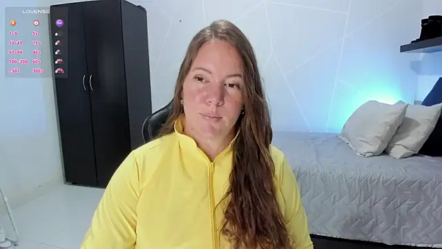 Snapshot of tamy_shine87 chatting on 10-26-25, 12:38 tamy shine87 online show from 10-26-25, 12:38