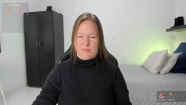 Snapshot of tamy_shine87 chatting on 10-26-25, 04:24 tamy shine87 online show from 10-26-25, 04:24