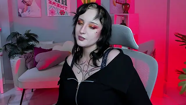 Snapshot of AsheLucker chatting on 11-01-25, 11:18 AsheLucker online show from 11-01-25, 11:18