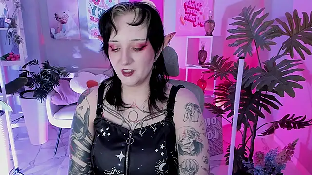 Snapshot of AsheLucker chatting on 11-07-25, 11:16 AsheLucker online show from 11-07-25, 11:16