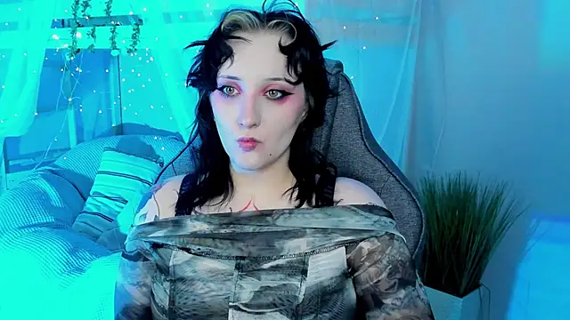 Snapshot of AsheLucker chatting on 11-09-25, 11:47 AsheLucker online show from 11-09-25, 11:47