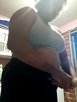 Hilarybunnyy online show from 02-24-26, 11:58