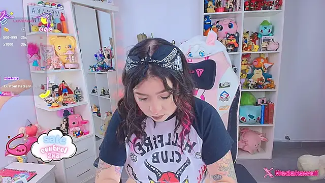 meda kawaii  online show from 11-27-25, 01:13