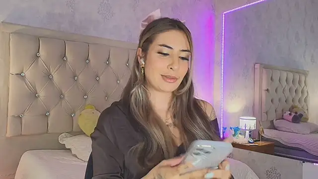 nini love01 online show from 02-17-26, 04:09