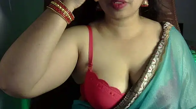 Snapshot of Maalnad_beauty chatting on 12-03-24, 05:31 Maalnad beauty online show from 12-03-24, 05:31