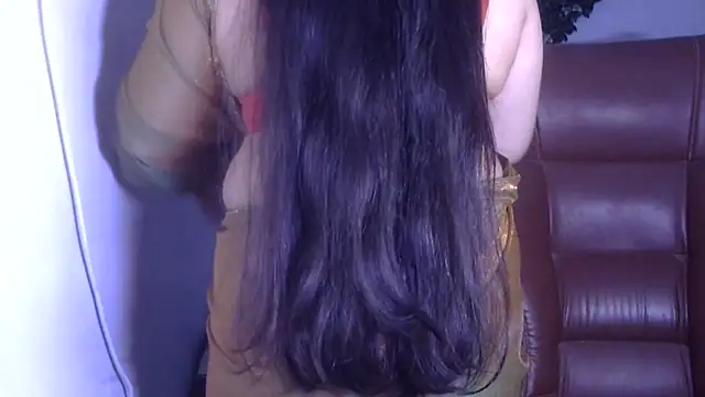 Snapshot of Maalnad_beauty chatting on 10-27-25, 10:19 Maalnad beauty online show from 10-27-25, 10:19