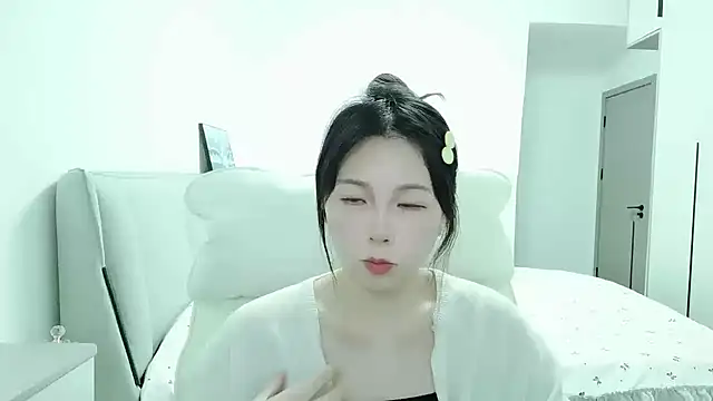 Sunset glow online show from 10-26-25, 08:42