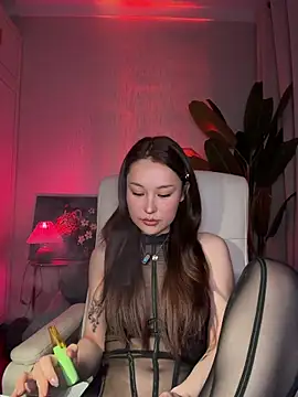 sphynx- - online show from 11-29-25, 12:52