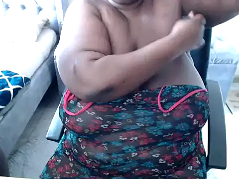 ebonybbwcouples online show from 10-25-25, 11:07