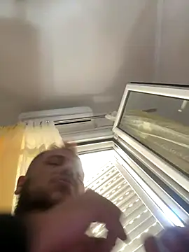 Snapshot of 1Aleks13 chatting on 10-11-25, 01:09 1Aleks13 online show from 10-11-25, 01:09