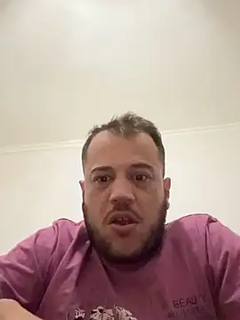 Snapshot of 1Aleks13 chatting on 10-12-25, 08:52 1Aleks13 online show from 10-12-25, 08:52