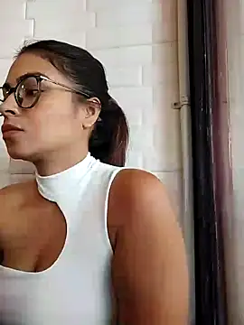 Snapshot of Ivanna2 chatting on 01-24-25, 06:56 Ivanna2 online show from 01-24-25, 06:56