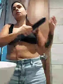 Snapshot of Ivanna2 chatting on 01-29-25, 03:37 Ivanna2 online show from 01-29-25, 03:37