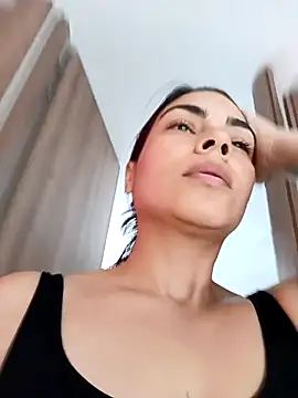 Snapshot of Ivanna2 chatting on 02-16-26, 01:18 Ivanna2 online show from 02-16-26, 01:18