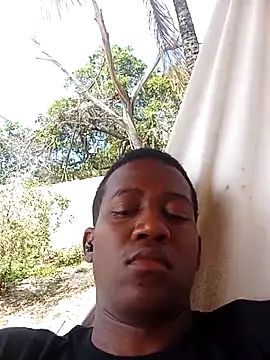 Snapshot of Safadinho2312 chatting on 10-16-25, 01:23 Safadinho2312 online show from 10-16-25, 01:23