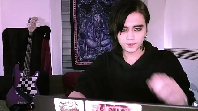 Snapshot of sademobeer chatting on 03-15-26, 07:20 sademobeer online show from 03-15-26, 07:20