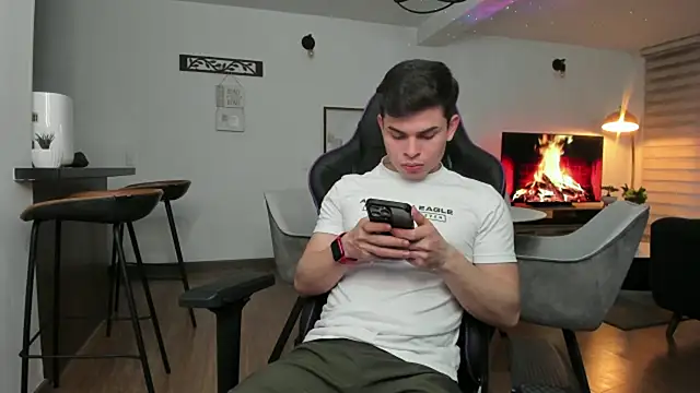 alejooo twink online show from 02-25-25, 09:57