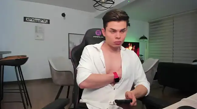 alejooo twink online show from 03-05-25, 09:04