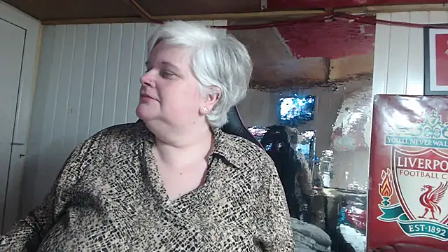 Snapshot of sexychazza16 chatting on 12-13-24, 06:16 sexychazza16 online show from 12-13-24, 06:16