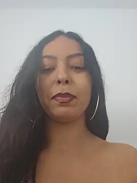 Snapshot of -xxx-Lally-xxx- chatting on 10-25-25, 10:01 -xxx-Lally-xxx- online show from 10-25-25, 10:01