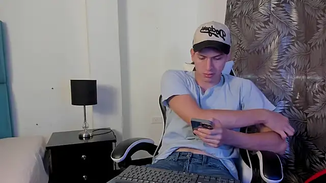 Tyler Cold online show from 09-29-25, 06:46