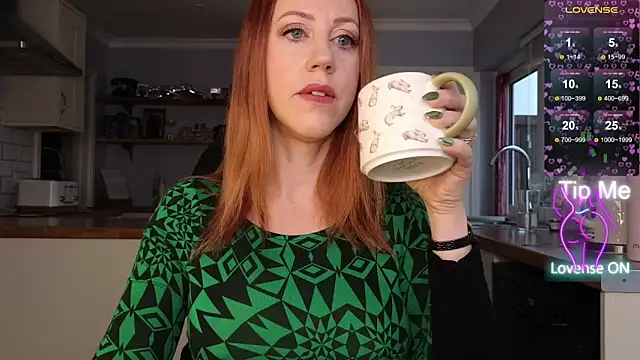 stripmequick online show from 12-04-25, 10:24