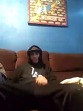 AlexAlejandro13 online show from 12-17-25, 06:47