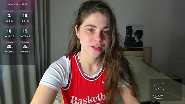 Bella Foryou online show from 03-28-26, 04:12