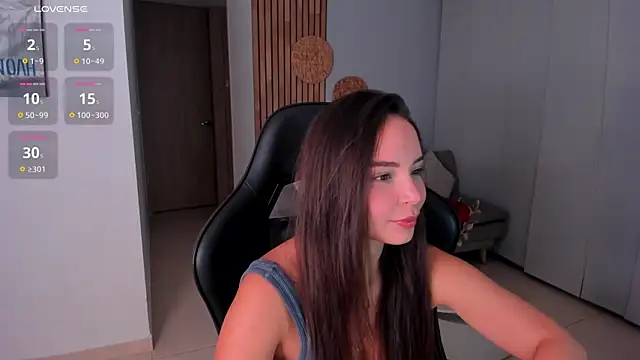 AnnieHallX online show from 12-20-25, 01:56