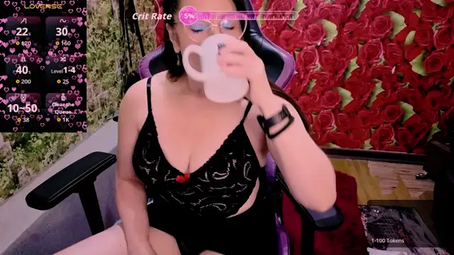 Snapshot of andrea24080 chatting on 10-27-25, 01:26 andrea24080 online show from 10-27-25, 01:26