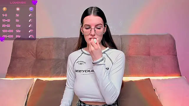 AriellaTesk online show from 01-15-25, 04:15